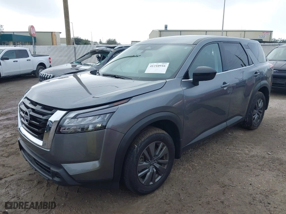 2024 Nissan Pathfinder S with VIN 5N1DR3AAXRC273423, listed as a IAAI auction lot 41210916 with 9,831 mi miles. Bid and sale history available at carsss.com. Image 17.