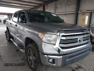 2016 Toyota Tundra SR5 z VIN 5TFDW5F17GX496784, wystawiony jako IAAI lot #42116501 z przebiegiem 180 232 mil mil oraz . Historia ofert i sprzedaży dostępna na DreamBid. Obrazek 1.