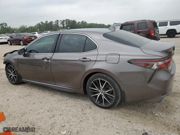 2024 Toyota Camry SE with VIN 4T1G11AK6RU218253, listed as a Copart auction lot 51627095 with 17,333 mi miles and Salvage Title. Bid and sale history available at carsss.com. Image 2.