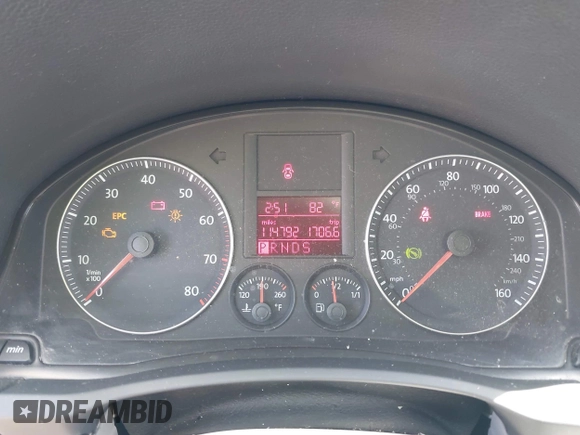 2008 Volkswagen Jetta SE with VIN 3VWRZ71K88M194577, listed as a IAAI auction lot 42406890 with 114,792 mi miles and . Bid and sale history available at DreamBid. Image 7.
