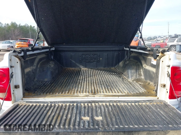2006 Dodge Dakota ST with VIN 1D7HE28KX6S521235, listed as a IAAI auction lot 41417944 with 122,761 mi miles and . Bid and sale history available at carsss.com. Image 17.