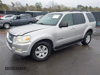 2008 Ford Explorer XLT with VIN 1FMEU73E68UA59595, listed as a IAAI auction lot 41785966 with 223,112 mi miles. Bid and sale history available at carsss.com. Image 2.