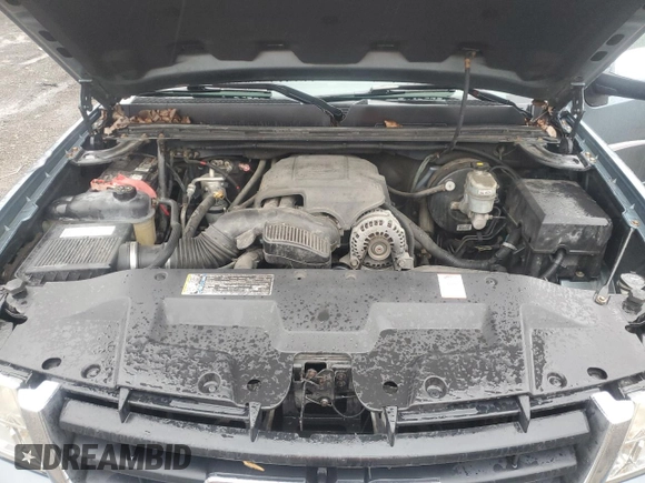 2008 GMC Sierra 1500 SLE1 z VIN 3GTEC13J98G240517, wystawiony jako Copart lot #47937685 z przebiegiem 235 880 mil mil oraz Nie do naprawy. Historia ofert i sprzedaży dostępna na DreamBid. Obrazek 11.