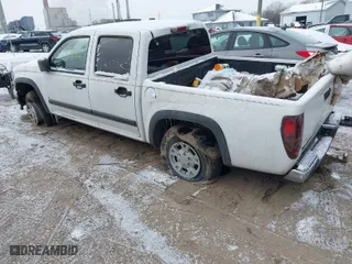 2008 Chevrolet Colorado LT w/1LT with VIN 1GCDT33E088206594, listed as a IAAI auction lot 41613326 with 197,364 mi miles. Bid and sale history available at carsss.com. Image 3.