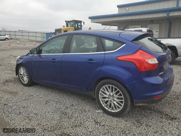 2012 Ford Focus SEL with VIN 1FAHP3M22CL225721, listed as a Copart auction lot 45088785 with 141,663 mi miles and Salvage Title. Bid and sale history available at carsss.com. Image 2.