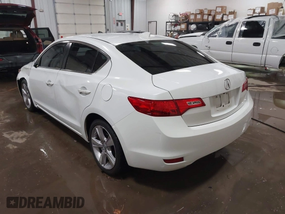 2014 Acura ILX z VIN 19VDE1F35EE006166, wystawiony jako IAAI lot #41320730 z przebiegiem 203 151 mil mil oraz . Historia ofert i sprzedaży dostępna na DreamBid. Obrazek 3.