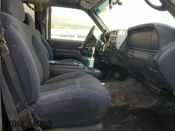 1999 Chevrolet Suburban with VIN 3GNFK16R4XG190883, listed as a Copart auction lot 58324415 with 228,782 mi miles and Salvage title. Bid and sale history available at DreamBid. Image 7.