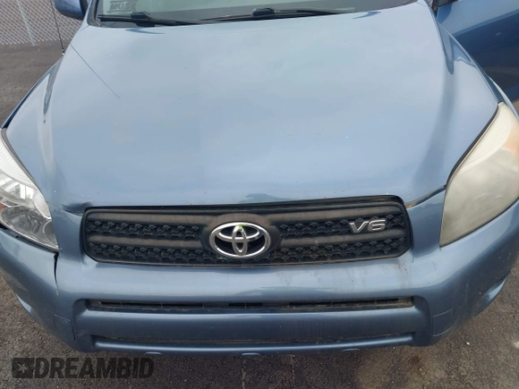2008 Toyota RAV4 Sport z VIN JTMZK32V086010905, wystawiony jako IAAI lot #42219076 z przebiegiem 178 841 mil mil oraz . Historia ofert i sprzedaży dostępna na DreamBid. Obrazek 6.