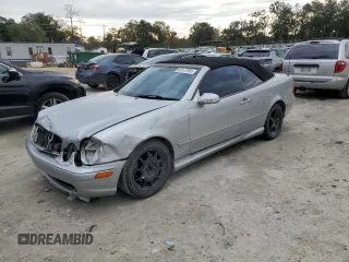 2000 Mercedes-Benz CLK 320/430 z VIN WDBLK70G0YT032601, wystawiony jako Copart lot #88127955 z przebiegiem 202 354 mil mil oraz Szkoda całkowita • Salvage title. Historia ofert i sprzedaży dostępna na DreamBid. Obrazek 1.