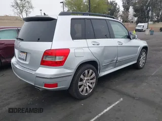 2012 Mercedes-Benz GLK GLK 350 with VIN WDCGG5GB0CF892387, listed as a IAAI auction lot 42031687 with 123,587 mi miles. Bid and sale history available at carsss.com. Image 4.