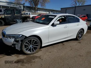 2022 BMW 3 Series 330i z VIN 3MW5R1J05N8C31289, wystawiony jako Copart lot #52335505 z przebiegiem Nie podano mil oraz Szkoda całkowita • Salvage title. Historia ofert i sprzedaży dostępna na DreamBid. Obrazek 1.