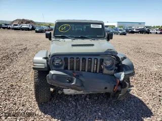 2021 Jeep Gladiator Mojave with VIN 1C6JJTEG9ML551743, listed as a Copart auction lot 54235615 with 32,986 mi miles and Salvage Title. Bid and sale history available at carsss.com. Image 5.
