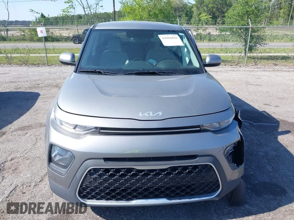 2022 Kia Soul LX with VIN KNDJ23AU3N7836692, listed as a IAAI auction lot 42066829 with 7,868 mi miles. Bid and sale history available at carsss.com. Image 12.