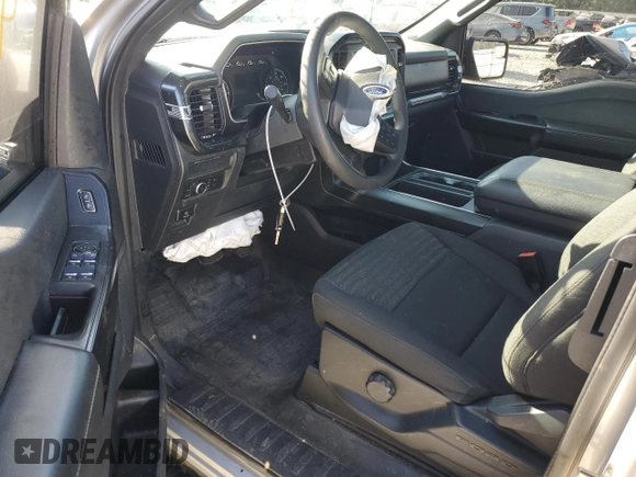 2021 Ford F-150 XL z VIN 1FTEX1CP5MKE62550, wystawiony jako Copart lot #53188235 z przebiegiem 48 690 mil mil oraz Szkoda całkowita • Salvage title. Historia ofert i sprzedaży dostępna na DreamBid. Obrazek 8.