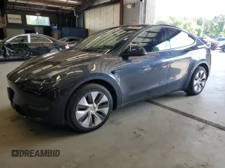 2024 Tesla Model Y Long Range with VIN 7SAYGDEE2RA246928, listed as a Copart auction lot 60996035 with 19,266 mi miles and Salvage title. Bid and sale history available at DreamBid. Image 1.