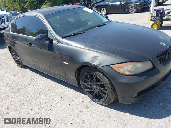 2008 BMW 3 Series 335xi with VIN WBAVD53578A284258, listed as a IAAI auction lot 42050367 with 184,998 mi miles. Bid and sale history available at carsss.com. Image 1.