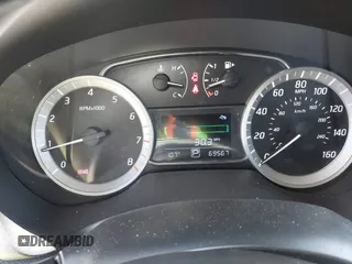 2014 Nissan Sentra SR z VIN 3N1AB7AP4EY271744, wystawiony jako IAAI lot #42203630 z przebiegiem 69 567 mil mil oraz . Historia ofert i sprzedaży dostępna na DreamBid. Obrazek 7.