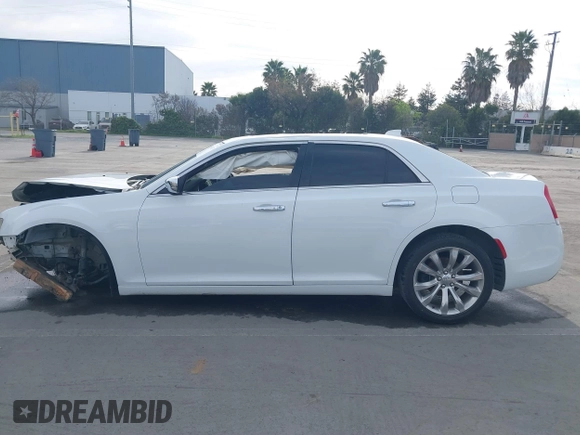 2016 Chrysler 300 with VIN 2C3CCAEG7GH100462, listed as a IAAI auction lot 41698115 with 117,867 mi miles. Bid and sale history available at carsss.com. Image 14.