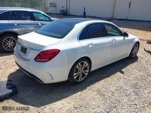 2015 Mercedes-Benz C-Class C 300 with VIN 55SWF4JB2FU089272, listed as a IAAI auction lot 42025646 with 164,358 mi miles. Bid and sale history available at carsss.com. Image 4.