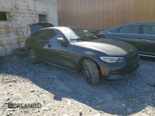 2021 BMW 3 Series 330i xDrive z VIN 3MW5R7J07M8C07710, wystawiony jako Copart lot #53181515 z przebiegiem Nie podano mil oraz Szkoda całkowita • Salvage title. Historia ofert i sprzedaży dostępna na DreamBid. Obrazek 4.