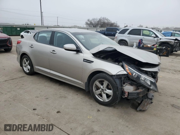 2015 Kia Optima LX z VIN KNAGM4A78F5530621, wystawiony jako Copart lot #43874535 z przebiegiem Nie podano mil oraz Szkoda całkowita • Salvage title. Historia ofert i sprzedaży dostępna na DreamBid. Obrazek 4.