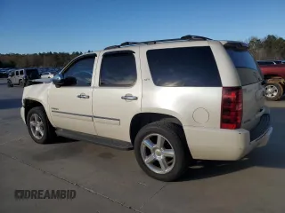 2013 Chevrolet Tahoe LTZ с VIN 1GNSCCE09DR317231, выставлен на аукционе Copart как лот 86056684 с пробегом 116 151 миль миль и Списание • Salvage title. История ставок и продаж доступна на DreamBid. Изображение 2.