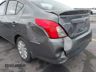 2017 Nissan Versa SV z VIN 3N1CN7AP3HL855554, wystawiony jako IAAI lot #42006848 z przebiegiem 155 485 mil mil oraz . Historia ofert i sprzedaży dostępna na DreamBid. Obrazek 15.