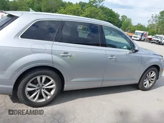2018 Audi Q7 Premium Plus с VIN WA1LAAF77JD039368, выставлен на аукционе IAAI как лот 42820703 с пробегом 265 629 миль миль и . История ставок и продаж доступна на DreamBid. Изображение 13.