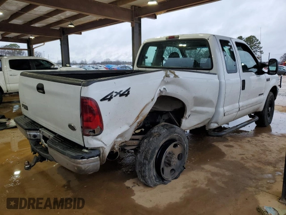 2001 Ford Super Duty F-250 XL with VIN 1FTNX21F11EA72507, listed as a Copart auction lot 41927455 with 257,889 mi miles and Salvage Title. Bid and sale history available at carsss.com. Image 3.
