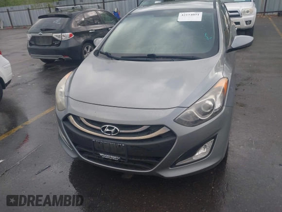 2014 Hyundai Elantra GT with VIN KMHD35LH1EU215003, listed as a IAAI auction lot 42154051 with 109,759 mi miles. Bid and sale history available at carsss.com. Image 6.