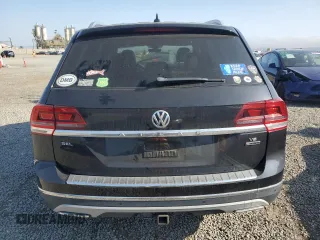 2018 Volkswagen Atlas SEL z VIN 1V2MR2CA9JC581875, wystawiony jako Copart lot #56958915 z przebiegiem 111 167 mil mil oraz Szkoda całkowita • Salvage title. Historia ofert i sprzedaży dostępna na DreamBid. Obrazek 6.