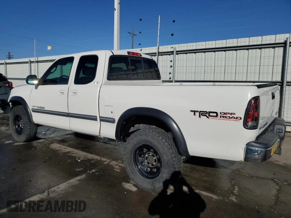 2000 Toyota Tundra SR5 with VIN 5TBBT4415YS050193, listed as a Copart auction lot 53702725 with 136,081 mi miles and Salvage Title. Bid and sale history available at DreamBid. Image 2.