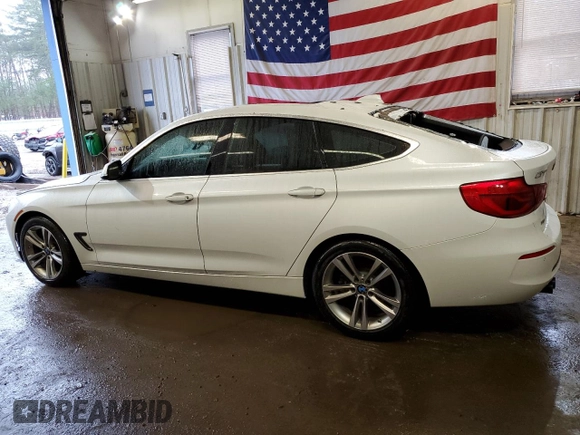 2018 BMW 3 Series 330i xDrive with VIN WBA8Z9C55JB220404, listed as a Copart auction lot 50084984 with 43,772 mi miles. Bid and sale history available at carsss.com. Image 2.
