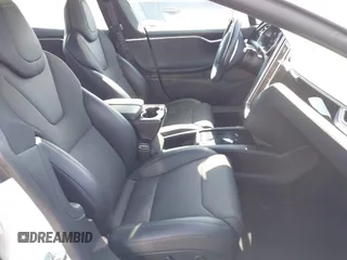 2018 Tesla Model S 75D с VIN 5YJSA1E27JF241451, выставлен на аукционе IAAI как лот 42374353 с пробегом 76 543 миль миль и . История ставок и продаж доступна на DreamBid. Изображение 5.