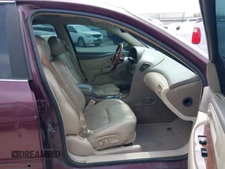 2003 Oldsmobile Aurora z VIN 1G3GS64C234156408, wystawiony jako IAAI lot #41807651 z przebiegiem 146 136 mil mil oraz . Historia ofert i sprzedaży dostępna na DreamBid. Obrazek 5.