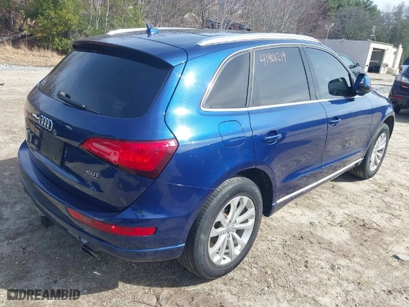 2014 Audi Q5 Premium Plus with VIN WA1LFAFP7EA128317, listed as a IAAI auction lot 41901219 with 145,963 mi miles. Bid and sale history available at carsss.com. Image 4.