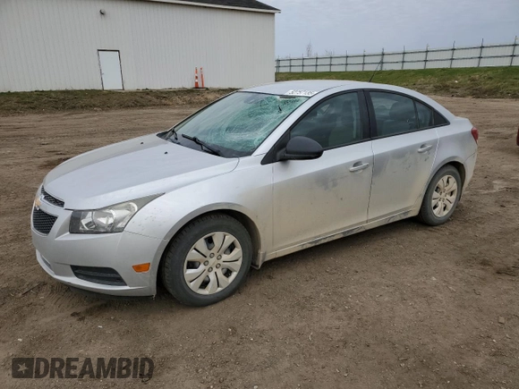 2014 Chevrolet Cruze LS with VIN 1G1PA5SH8E7110328, listed as a Copart auction lot 52757135 with 100,670 mi miles and Clean Title. Bid and sale history available at carsss.com. Image 1.