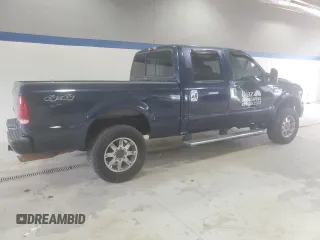 2005 Ford F-250 XL with VIN 1FTSW21545EC81128, listed as a Copart auction lot 56882565 with 271,960 mi miles and Salvage title. Bid and sale history available at DreamBid. Image 3.