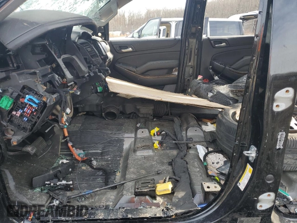 2020 Chevrolet Tahoe LT z VIN 1GNSKBKC5LR152577, wystawiony jako Copart lot #42546275 z przebiegiem Nie podano mil oraz Szkoda całkowita • Salvage title. Historia ofert i sprzedaży dostępna na DreamBid. Obrazek 7.