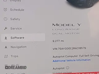 2024 Tesla Model Y Long Range with VIN 7SAYGDEE2RA318579, listed as a IAAI auction lot 41911015 with 9,277 mi miles. Bid and sale history available at carsss.com. Image 15.