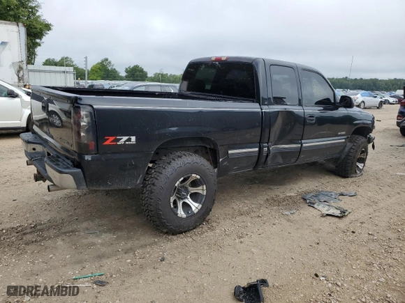2002 Chevrolet Silverado 1500 LS with VIN 1GCEK19T22E274003, listed as a Copart auction lot 64576524 with 310,386 mi miles and Non Repairable. Bid and sale history available at carsss.com. Image 3.