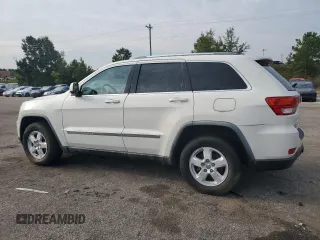 2011 Jeep Grand Cherokee Laredo with VIN 1J4RR4GG2BC581987, listed as a Copart auction lot 64072515 with 213,607 mi miles and Clean title. Bid and sale history available at DreamBid. Image 2.