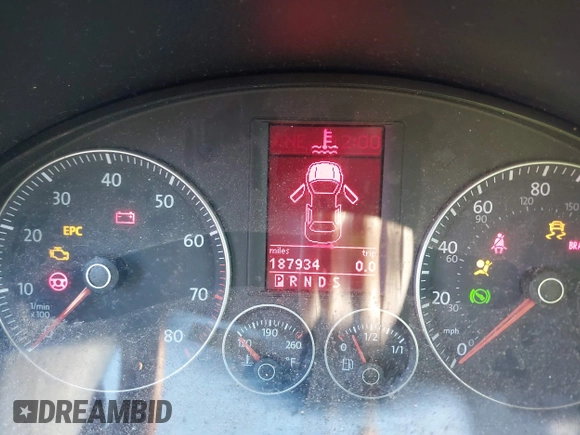 2007 Volkswagen Eos 2.0T with VIN WVWDA71F67V018252, listed as a IAAI auction lot 41853572 with 187,934 mi miles and . Bid and sale history available at DreamBid. Image 7.