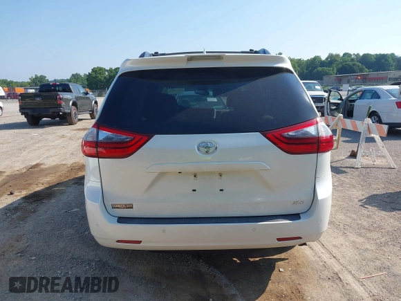 2020 Toyota Sienna XLE Auto Access Seat with VIN 5TDYZ3DC5LS048304, listed as a IAAI auction lot 42658852 with 53,797 mi miles and . Bid and sale history available at DreamBid. Image 16.