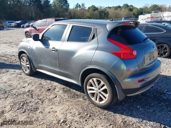 2013 Nissan Juke S with VIN JN8AF5MR6DT203041, listed as a IAAI auction lot 40847523 with 175,704 mi miles. Bid and sale history available at carsss.com. Image 3.