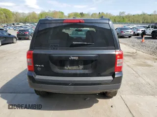 2016 Jeep Patriot Sport with VIN 1C4NJRBB0GD512043, listed as a Copart auction lot 55290535 with 210,373 mi miles and Clean Title. Bid and sale history available at carsss.com. Image 6.