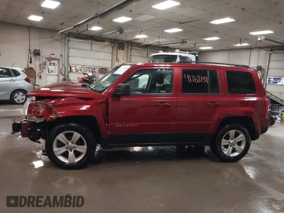 2014 Jeep Patriot Latitude with VIN 1C4NJRFB4ED884900, listed as a IAAI auction lot 41762139 with 131,635 mi miles and . Bid and sale history available at DreamBid. Image 15.