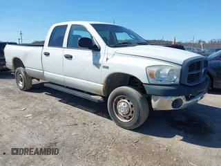 2007 Dodge 2500 SLT z VIN 3D7KS28D87G802247, wystawiony jako IAAI lot #41834999 z przebiegiem 106 400 mil mil oraz . Historia ofert i sprzedaży dostępna na DreamBid. Obrazek 1.
