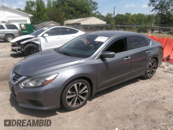 2017 Nissan Altima SR with VIN 1N4AL3AP0HC119630, listed as a IAAI auction lot 42082944 with 187,720 mi miles and . Bid and sale history available at carsss.com. Image 17.