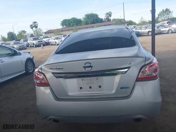 2013 Nissan Altima 2.5 S with VIN 1N4AL3AP1DN435181, listed as a IAAI auction lot 41974025 with 143,434 mi miles. Bid and sale history available at carsss.com. Image 16.